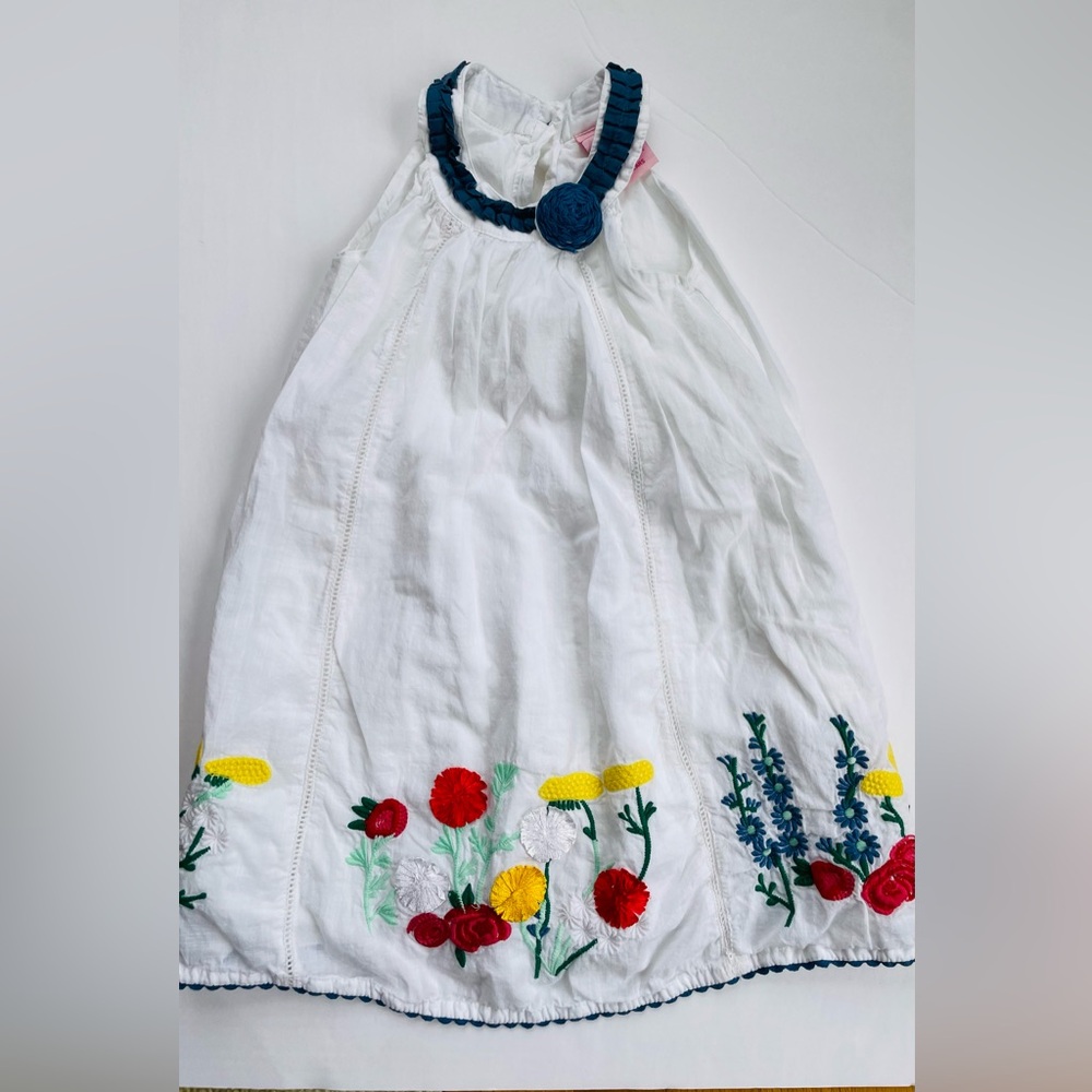 Cutey Couture girls dress with embroidered flowers- size 4/5